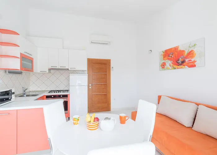 Apartments Nikolina